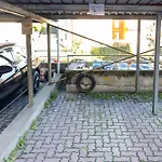 Maison De Pi アパート